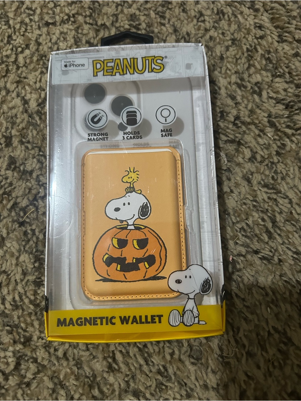 Peanuts Snoopy Pumpkin Halloween Magnetic Wallet Phone Card Holder